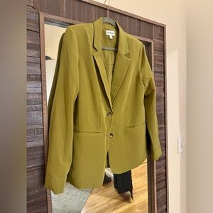 NWOT: Steve Madden Olive Green Boyfriend Blazer